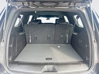 2023 GMC Yukon XL SLE