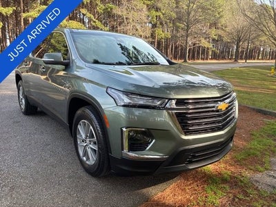 2022 Chevrolet Traverse LT Cloth