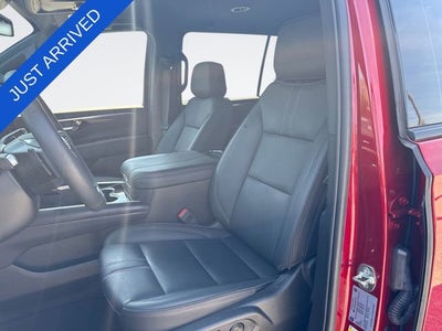 2025 Chevrolet Suburban RST