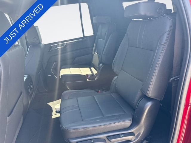 2025 Chevrolet Suburban RST