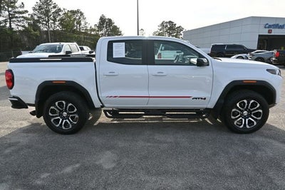 2024 GMC Canyon AT4