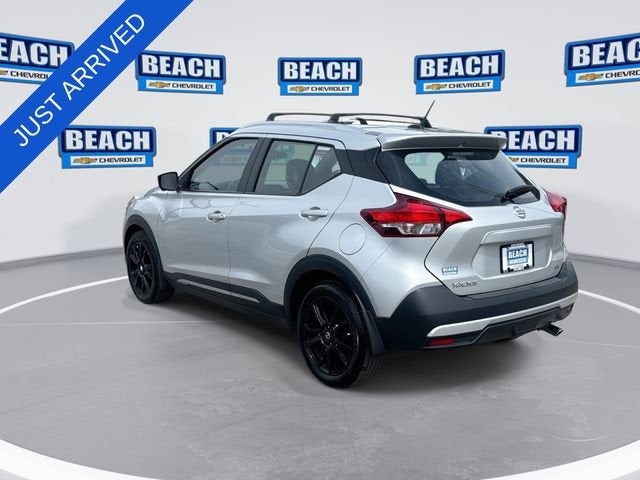 2019 Nissan Kicks SR
