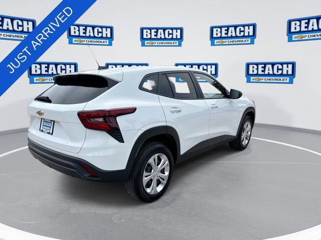 2025 Chevrolet Trax LS