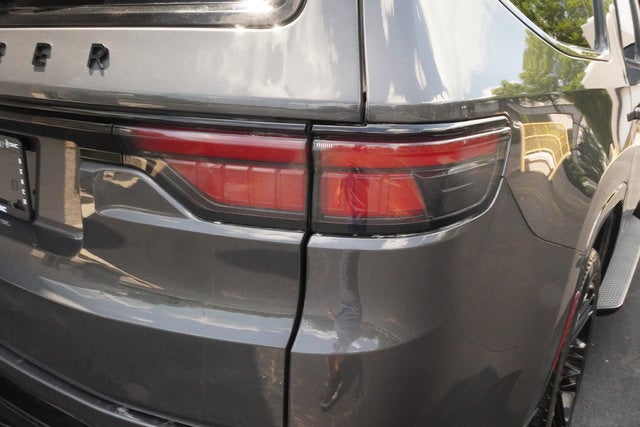2025 Jeep Wagoneer Series II Carbide