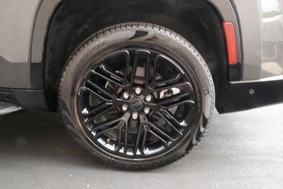 2025 Jeep Wagoneer Series II Carbide