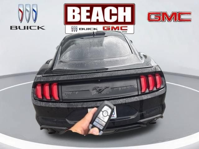 2020 Ford Mustang EcoBoost