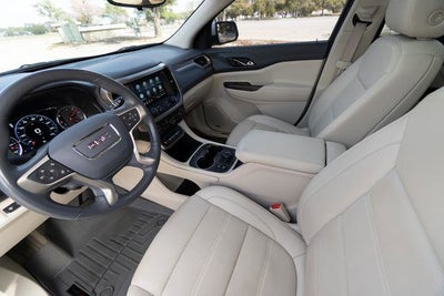 2022 GMC Acadia Denali