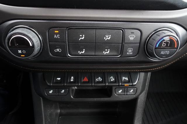 2022 GMC Canyon AT4 - Leather