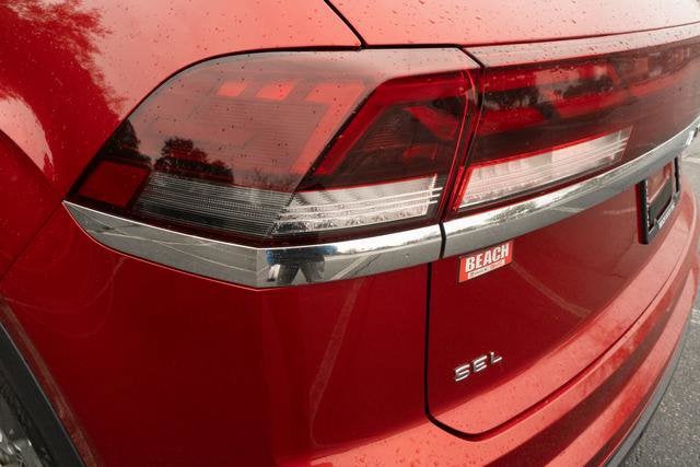 2024 Volkswagen Atlas Cross Sport 2.0T SEL R-Line