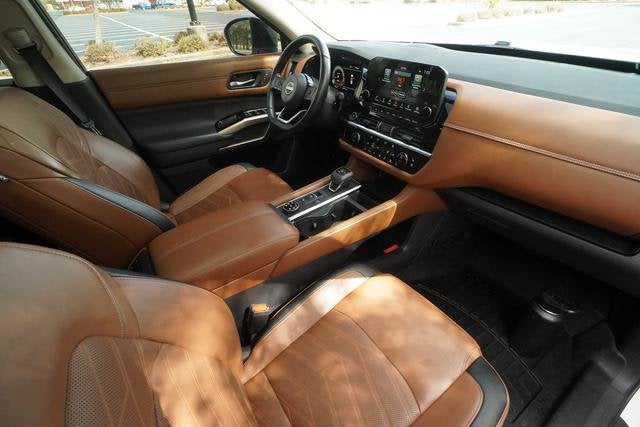 2022 Nissan Pathfinder Platinum