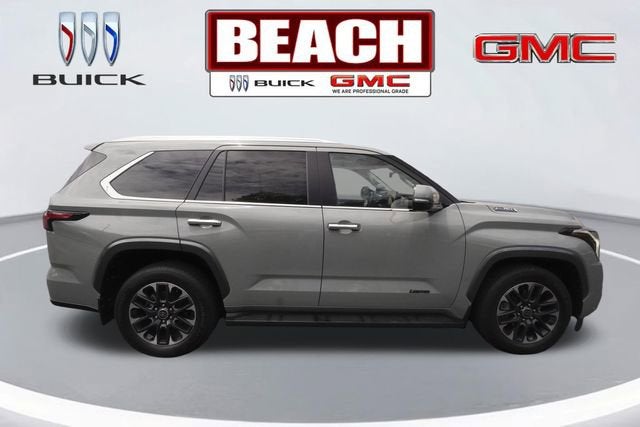 2024 Toyota Sequoia SR5