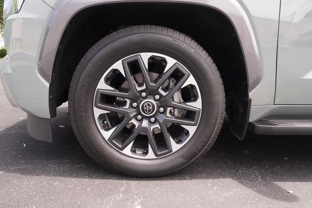 2024 Toyota Sequoia SR5