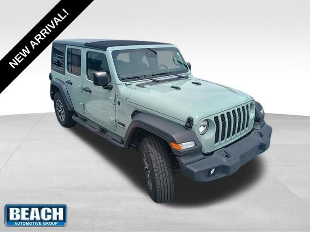 2024 Jeep Wrangler Sport S's photo