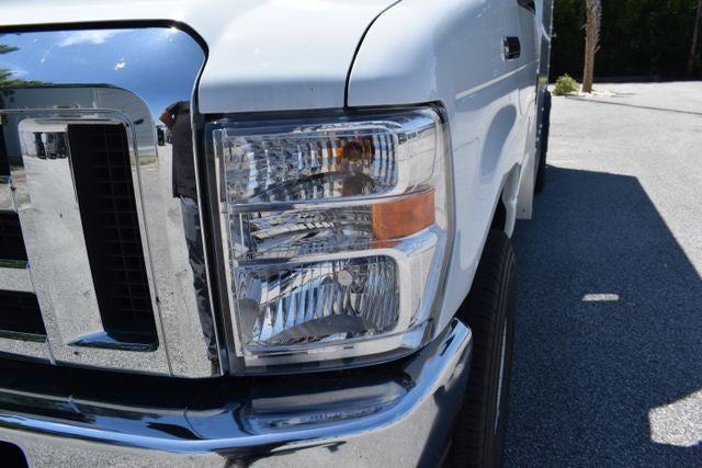 2025 Ford E-350SD Base Cutaway