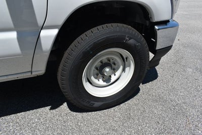 2025 Ford E-350SD Base Cutaway