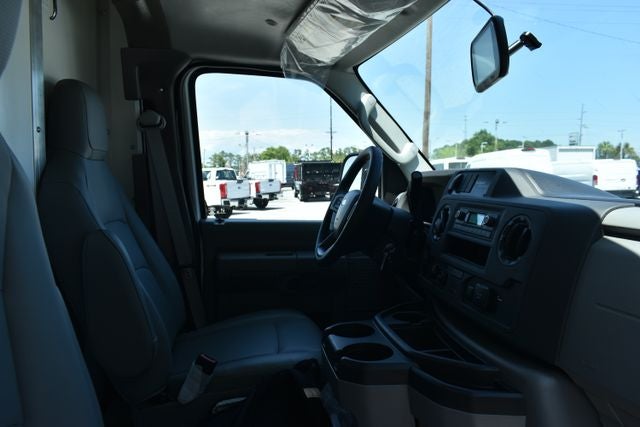 2025 Ford E-350SD Base Cutaway