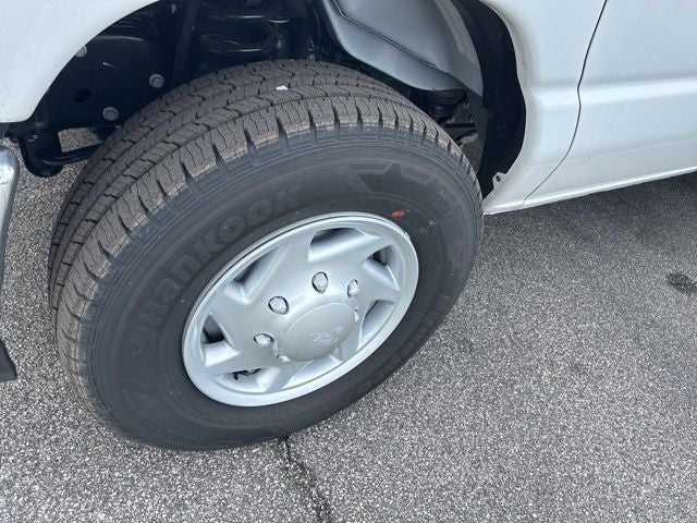 2026 Ford E-350SD Base Cutaway