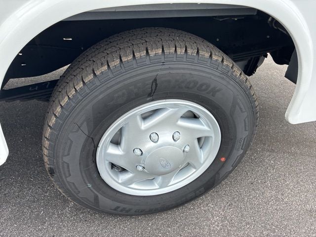 2026 Ford E-350SD Base Cutaway