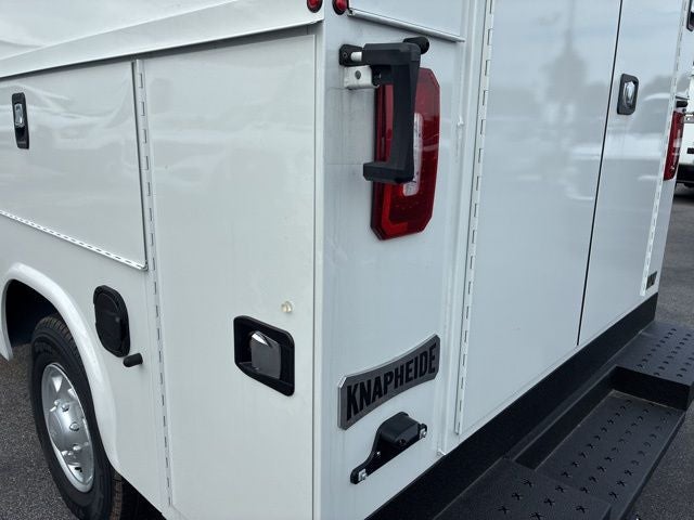 2026 Ford E-350SD Base Cutaway