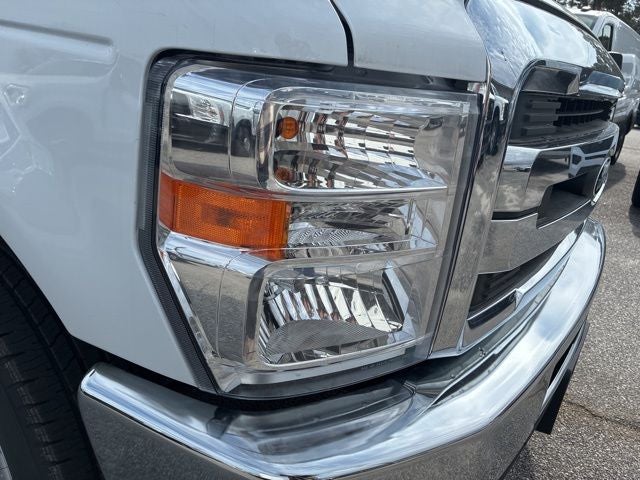 2026 Ford E-350SD Base Cutaway