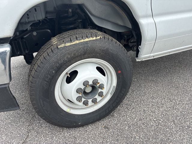 2026 Ford E-450SD Base