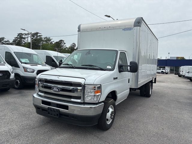 2026 Ford E-450SD Base