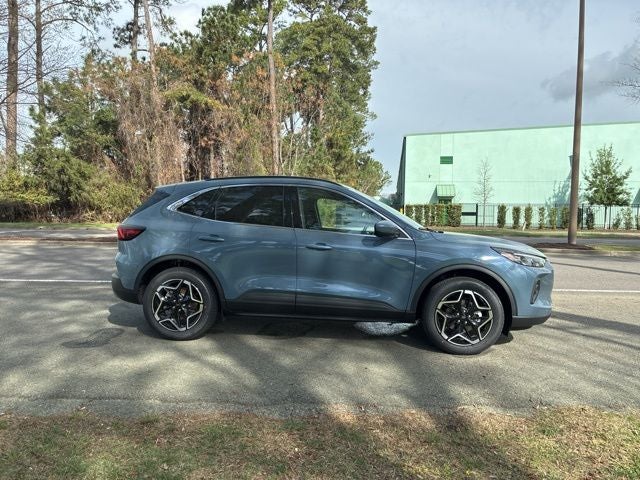 2026 Ford Escape Hybrid Platinum