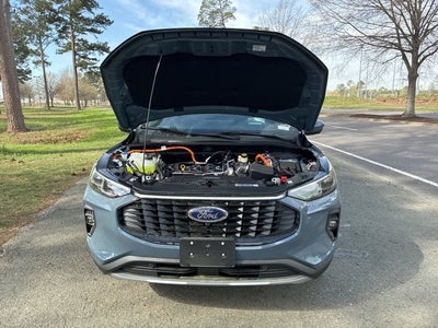 2026 Ford Escape Hybrid Platinum