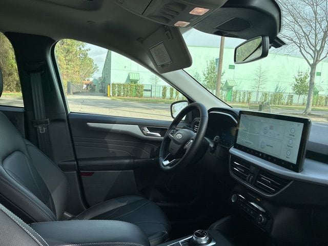 2026 Ford Escape Hybrid Platinum