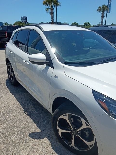 2023 Ford Escape ST-Line Select