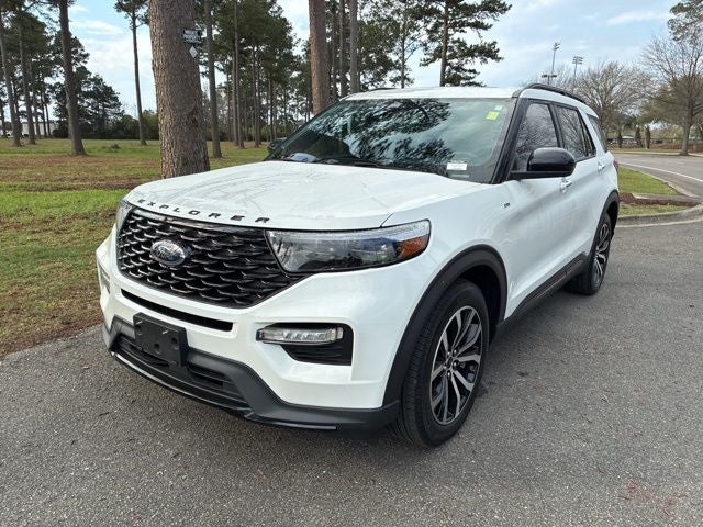 2023 Ford Explorer ST-Line