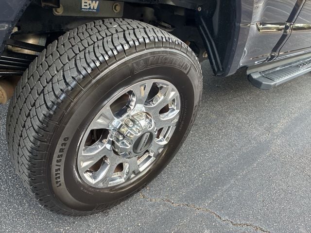 2022 Ford F-350SD Lariat