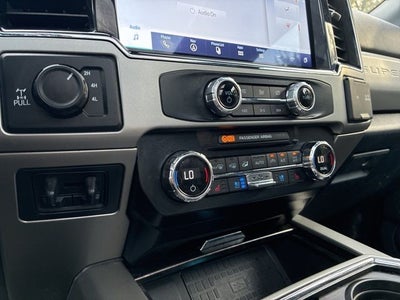 2022 Ford F-350SD Lariat