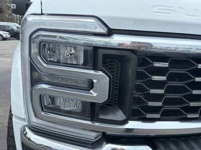 2023 Ford F-450SD Lariat DRW