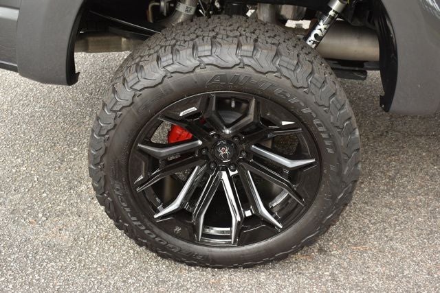 2025 Ford F-150 XLT BLACK WIDOW