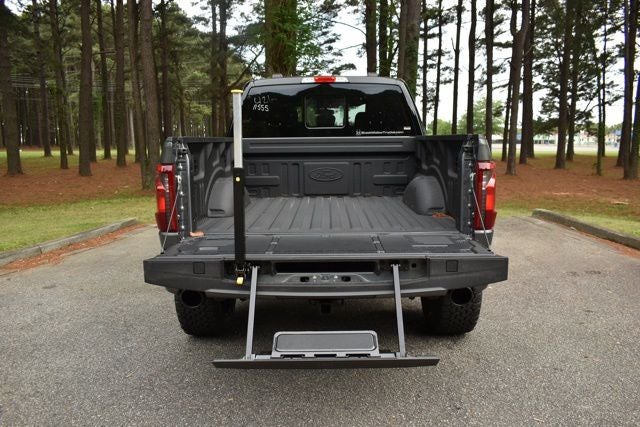 2025 Ford F-150 XLT BLACK WIDOW