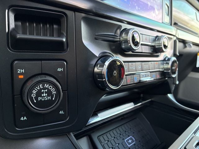 2026 Ford F-150 Lariat BLACK WIDOW