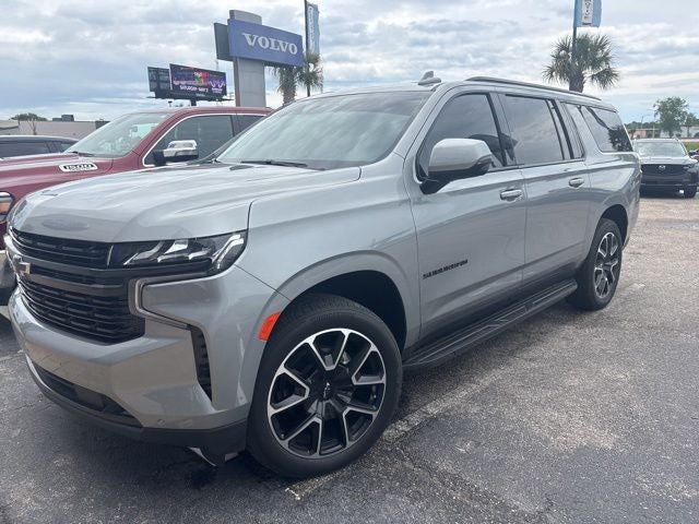 2023 Chevrolet Suburban RST
