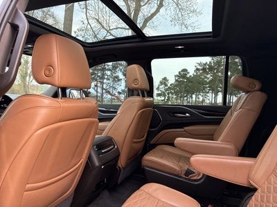 2022 Cadillac Escalade ESV Premium