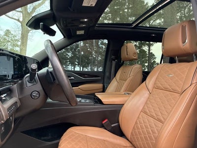 2022 Cadillac Escalade ESV Premium