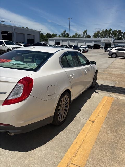 2015 Lincoln MKS Base