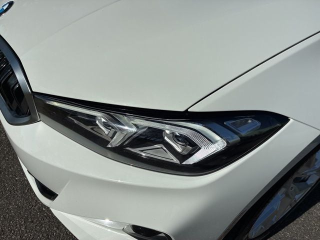 2025 BMW 3 Series 330i