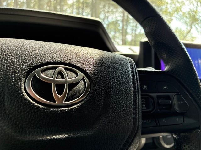2025 Toyota Tacoma SR