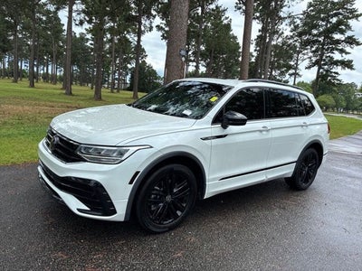 2022 Volkswagen Tiguan 2.0T SE R-Line Black