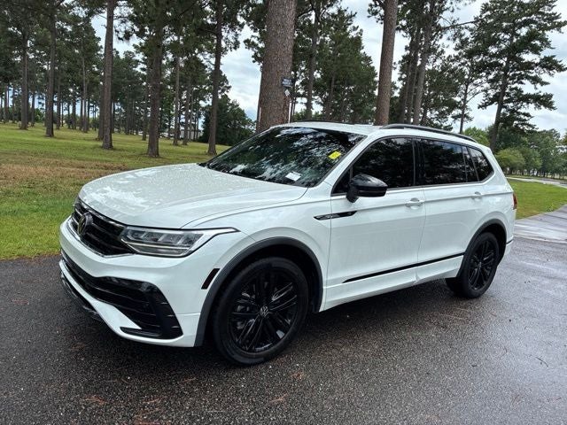 2022 Volkswagen Tiguan 2.0T SE R-Line Black