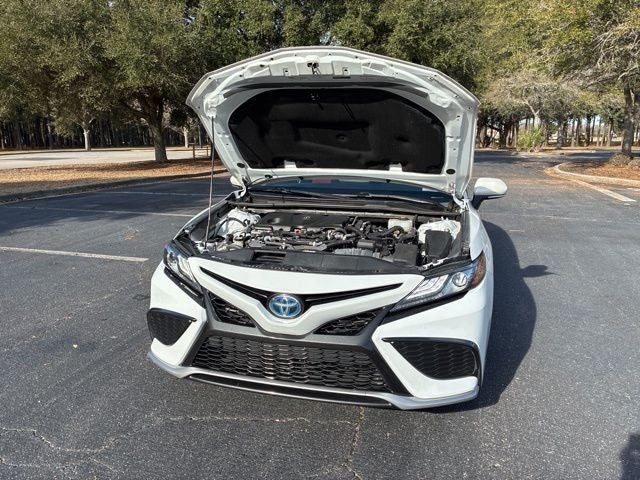 2021 Toyota Camry Hybrid XSE
