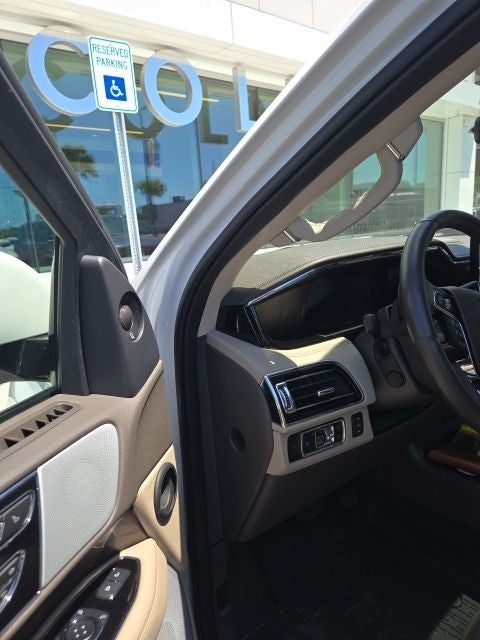 2024 Lincoln Navigator L Reserve