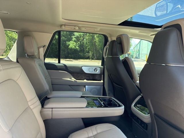 2024 Lincoln Navigator L Reserve