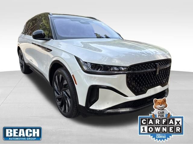 2025 Lincoln Nautilus Reserve