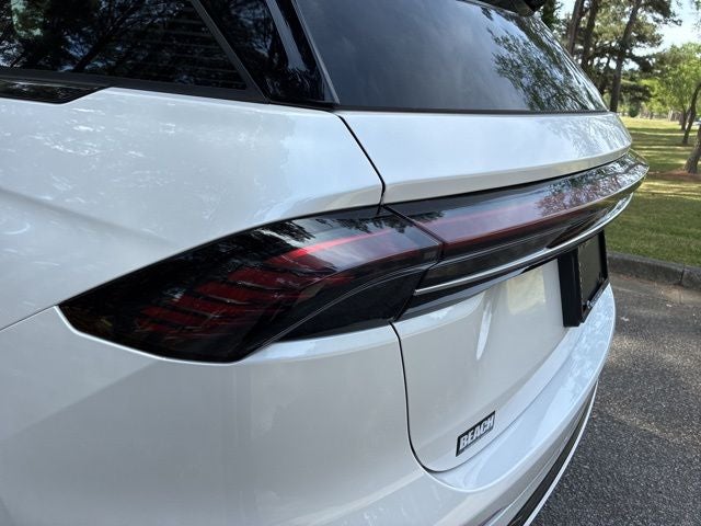 2025 Lincoln Nautilus Reserve